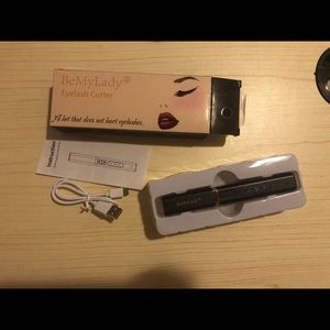 Heated eyelash curler